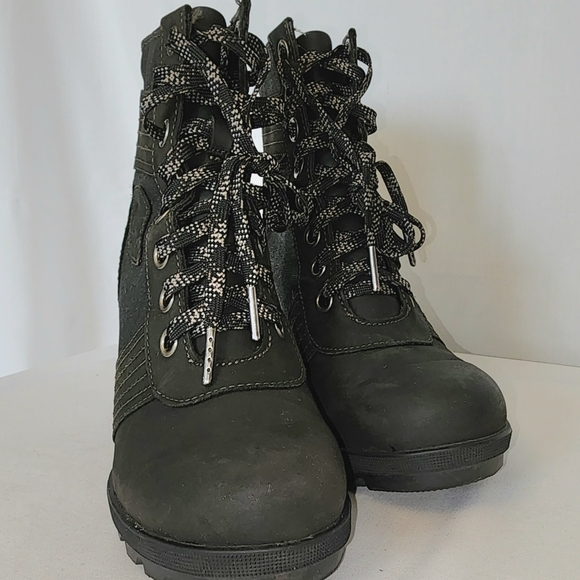 Sorel Lexie Wedge Booties - Sz.8 - Waterproof Leather and Canvas - Picture 4 of 4
